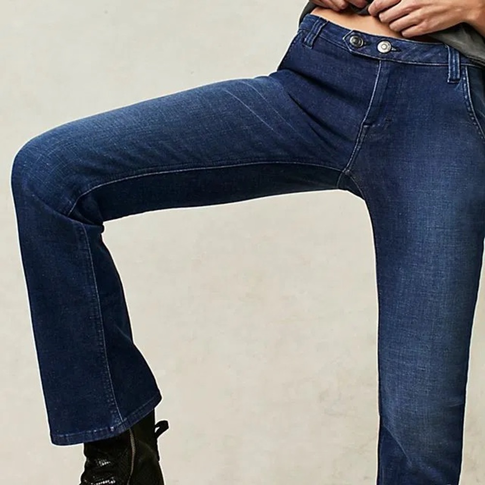 Free People We The Free Varsity Blues Sim Boot Flare Mid Rise Jeans Size 31 - Picture 2 of 16